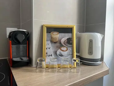 Plateau bouilloire dans l'établissement Charming 1 Bedroom Marais Hideaway - FB17A