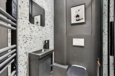 Salle de bains dans l'établissement Champs Elysées luxury 3 bed room