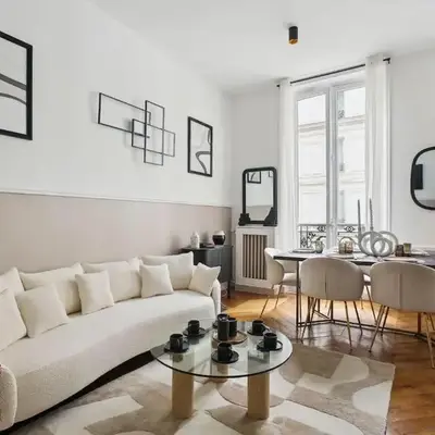 Champs Elysées luxury 3 bed room