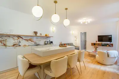Cuisine ou kitchenette dans l'établissement Montmartre Rochechouart - 1 Bed Apt Sleeps 2