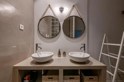 Salle de bains dans l'établissement Superbe Loft 67 m2 Bastille Marais
