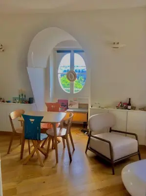 Coin salon dans l'établissement La Garde