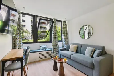 Coin salon dans l'établissement 312 Suite Lisa - Superbe Appartement à Paris
