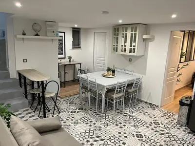 Coin salon dans l'établissement B0 Appart 2022 - 10min PARIS/EXPO - 5 rooms/6 beds