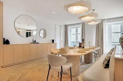 Plan de l'établissement Incredible flat - 4 BR-10P - Matignon - Champs Elysées
