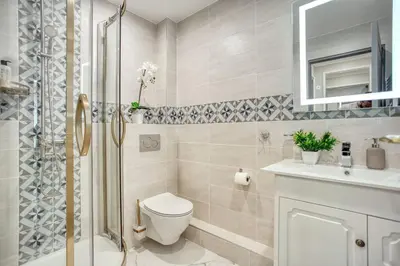 Salle de bains dans l'établissement Apart 110m2- 3CH-CLIM-Très spacieux