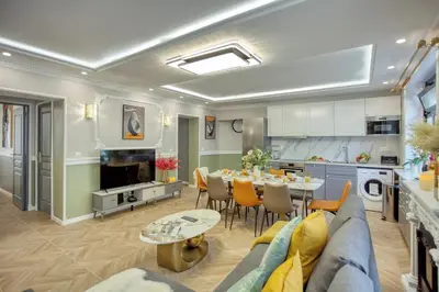 Cuisine ou kitchenette dans l'établissement Apart 110m2- 3CH-CLIM-Très spacieux