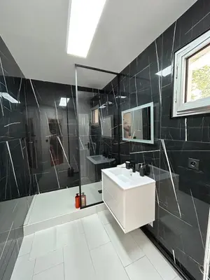 Salle de bains dans l'établissement Superbe appartement au porte de Paris et du salon des expositions