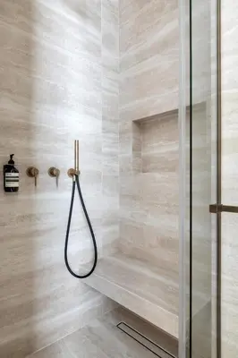 Salle de bains dans l'établissement HIGHSTAY - Luxury Serviced Apartments - Le Marais