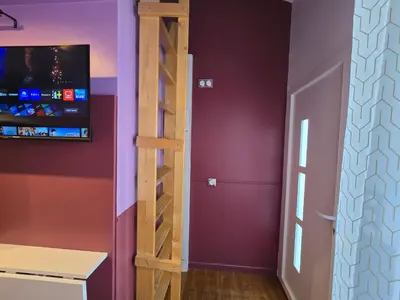 Télévision ou salle de divertissement dans l'établissement 3G- Studio tout équipé avec cuisine proche Paris
