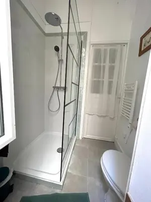 Salle de bains dans l'établissement Lovely studio Crimee