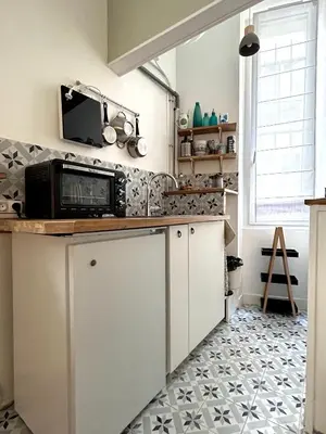 Cuisine ou kitchenette dans l'établissement Lovely studio Crimee