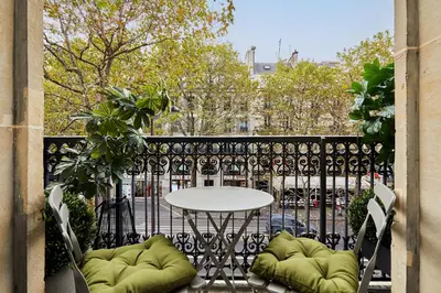 Balcon ou terrasse dans l'établissement Residense Notre Dame de Paris by Studio prestige