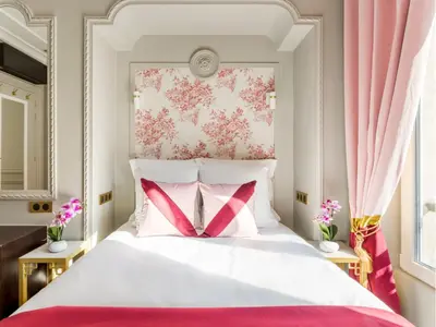 Un ou plusieurs lits dans un hébergement de l'établissement Merveil - Luxury Suite - Louvre - Ours I
