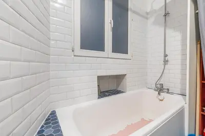 Salle de bains dans l'établissement GuestReady - Appt Chic dans Le Marais