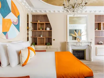 Un ou plusieurs lits dans un hébergement de l'établissement Merveil - Luxury Suite - Champs Elysees - Boissy