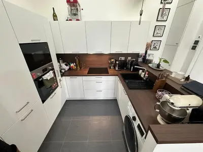 Plan de l'établissement Appartement vue Tour Eiffel, proche Champs Élysée.