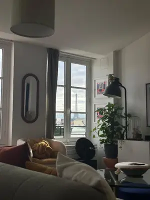 Plan de l'établissement Appartement vue Tour Eiffel, proche Champs Élysée.