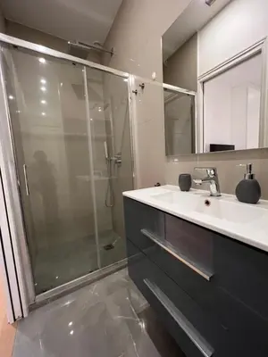 Salle de bains dans l'établissement Luxury Appartment, Champs Elysées, Neuf !