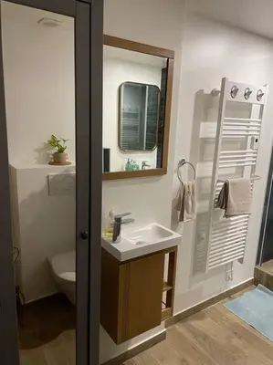 Salle de bains dans l'établissement Lovely apartment Central, Le Marais, Paris