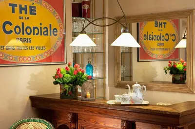 Certificat, récompense, panneau ou autre document affiché dans l'établissement New Orient Hotel