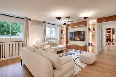 Coin salon dans l'établissement Beautiful 3 Bedrooms apt near Eiffel Tower
