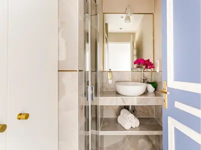 Salle de bains dans l'établissement Merveil - Luxury Suite - Champs Elysees - Mauroy I