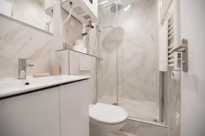 Salle de bains dans l'établissement Cosy apartment in Paris
