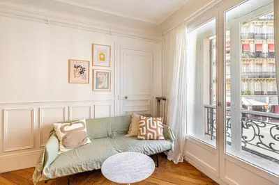 Coin salon dans l'établissement GuestReady - Un appartement élégant dans le 5e Arr