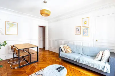 Coin salon dans l'établissement GuestReady - Un appartement élégant dans le 5e Arr