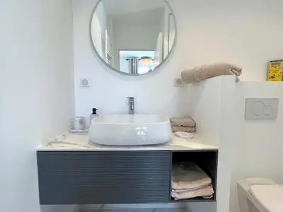 Salle de bains dans l'établissement L'appartement Edouard