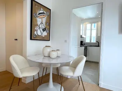 Cuisine ou kitchenette dans l'établissement L'appartement Edouard