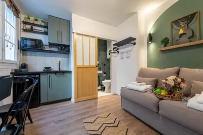 Cuisine ou kitchenette dans l'établissement Peaceful studio - 2P - Faubourg-Montmartre