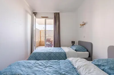 Plan de l'établissement Paris la Défense, lumineux et cosy