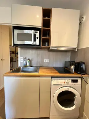 Cuisine ou kitchenette dans l'établissement Studio with Balcony 800m to Trocadéro and Tour Eiffel
