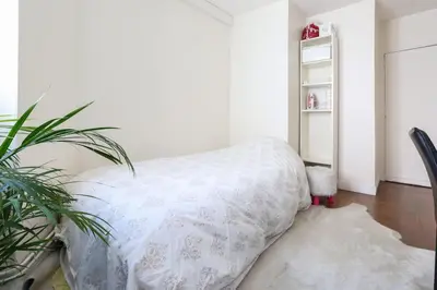 Un ou plusieurs lits dans un hébergement de l'établissement Central and Parisian style - 3 bedrooms