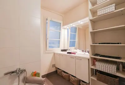 Un ou plusieurs lits dans un hébergement de l'établissement Central and Parisian style - 3 bedrooms