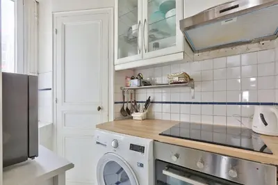 Cuisine ou kitchenette dans l'établissement GuestReady - Lovely Minimalist Studio in Plaisance