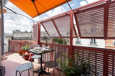 Balcon ou terrasse dans l'établissement GuestReady - Charmant Apt. près du Sacré-Cœur