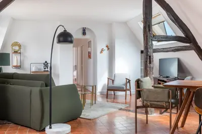 Télévision ou salle de divertissement dans l'établissement Renaissance