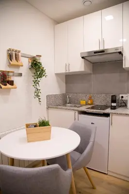 Cuisine ou kitchenette dans l'établissement Mathilde - Authentic Studio Saint-Germain Seine Walk