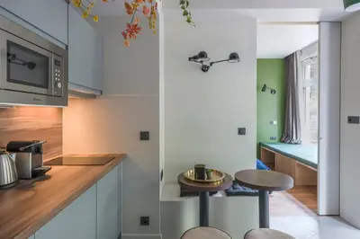 Cuisine ou kitchenette dans l'établissement Citihome Alésia