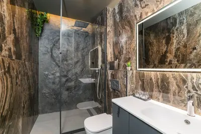 Salle de bains dans l'établissement Citihome Alésia