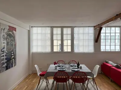 Coin salon dans l'établissement Loft duplex d'exception de 120m2 Paul Bert