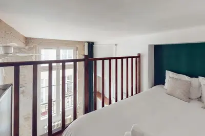 Un ou plusieurs lits dans un hébergement de l'établissement Chez Gustave: CLIM Calm,Saint Paul Marais, 2Guests