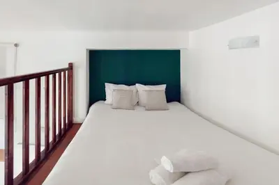 Un ou plusieurs lits dans un hébergement de l'établissement Chez Gustave: CLIM Calm,Saint Paul Marais, 2Guests