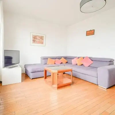 Appartement spacieux 17ème arrondissement - II