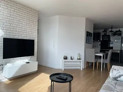 Télévision ou salle de divertissement dans l'établissement Appartement 3p Ivry