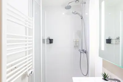 Salle de bains dans l'établissement GuestReady - Serene stay near Champ de Mars