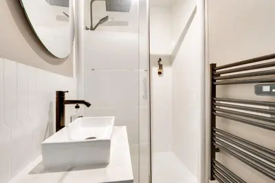 Salle de bains dans l'établissement MARAIS - Rue au maire - Chinatown